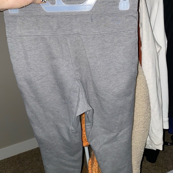 Nike sweats with zippers - Picture 2 of 3